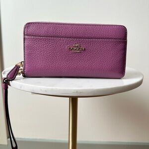 Coach Lilac Leather Wristlet